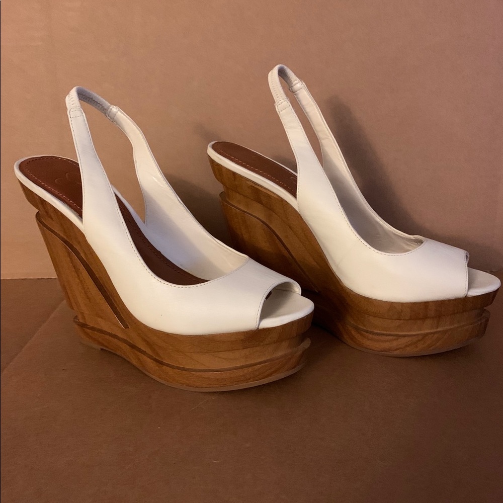 Wedge heel